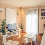 Modern room with AC unit set to the cheapest temperature in winter